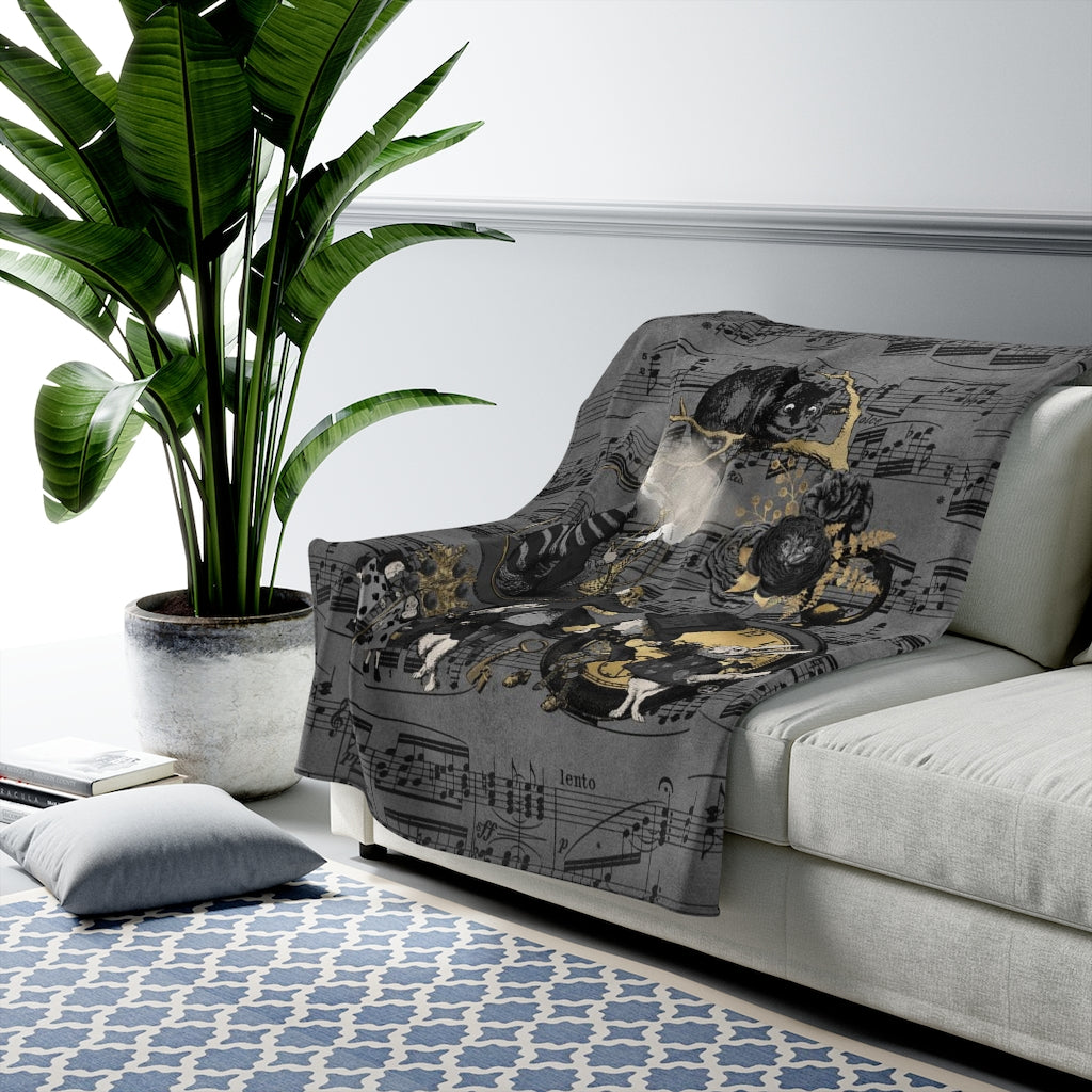 Alice in Wonderland Blanket #101B Gray Series Velveteen