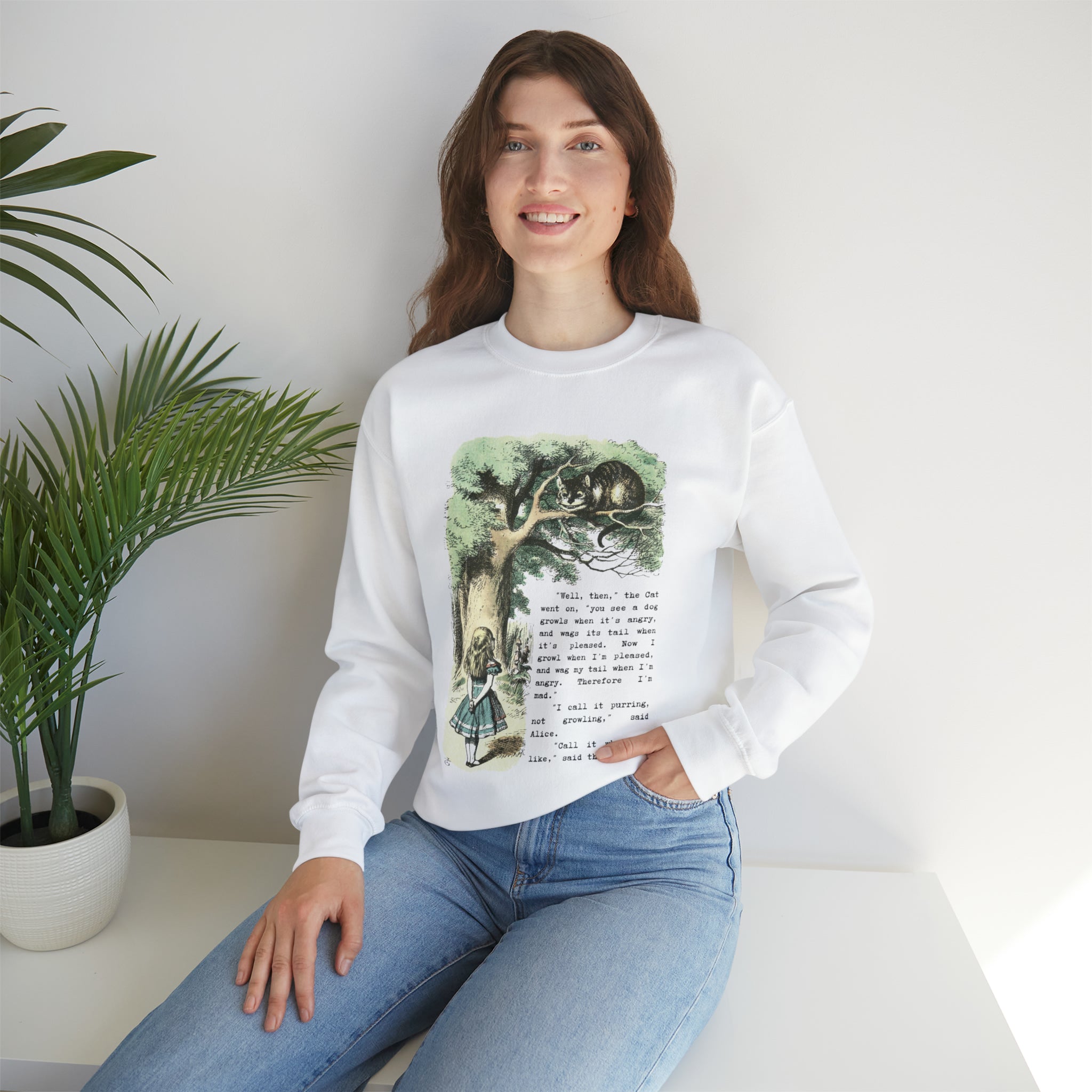 Alice’s Adventures in Wonderland Sweatshirt Vintage 4