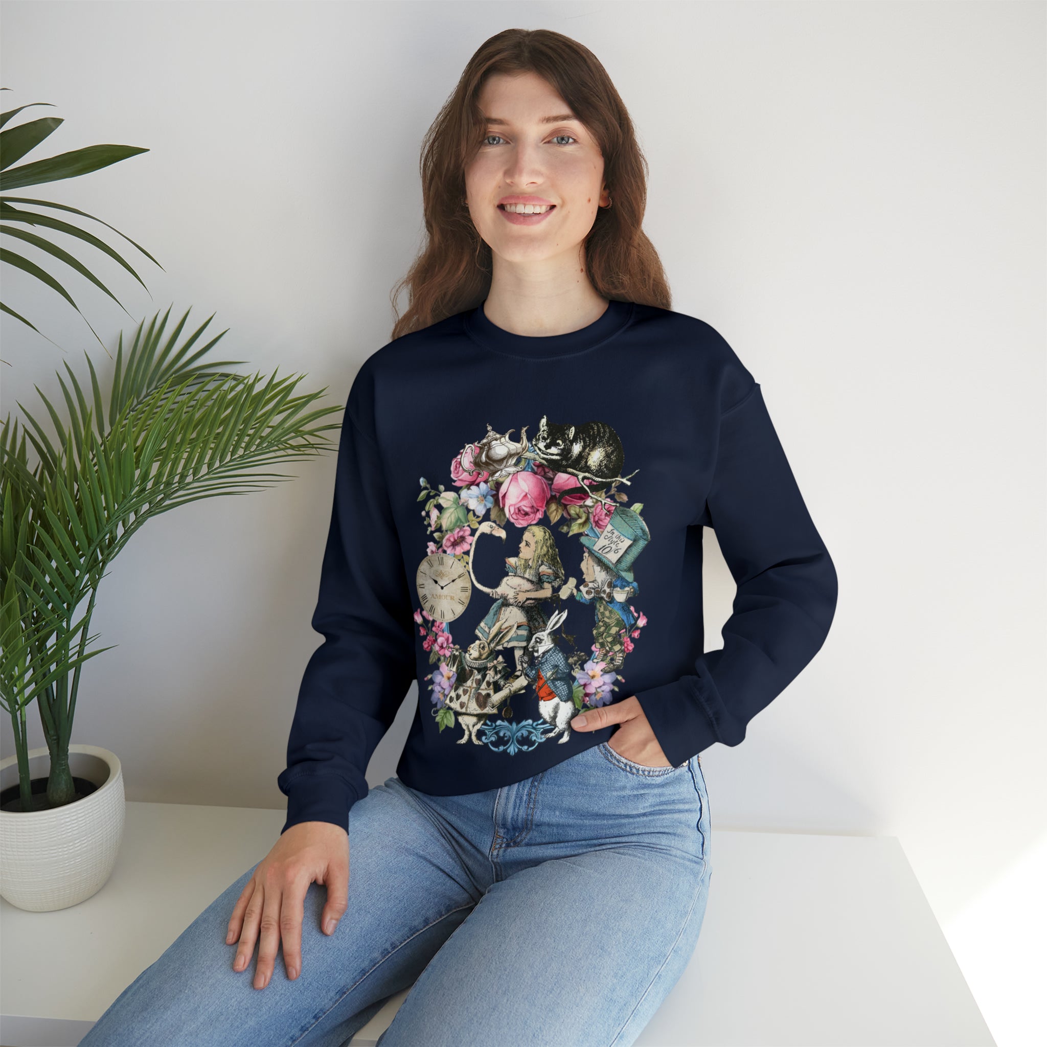 Alice’s Adventures in Wonderland Sweatshirt Vintage 9